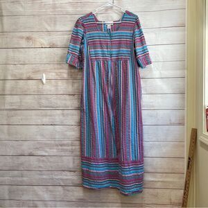 VINTAGE EXPRESSIONS SEERSUCKER PATIO/HOUSE DRESS/ROBE IN MULTICOLOR STRIPES